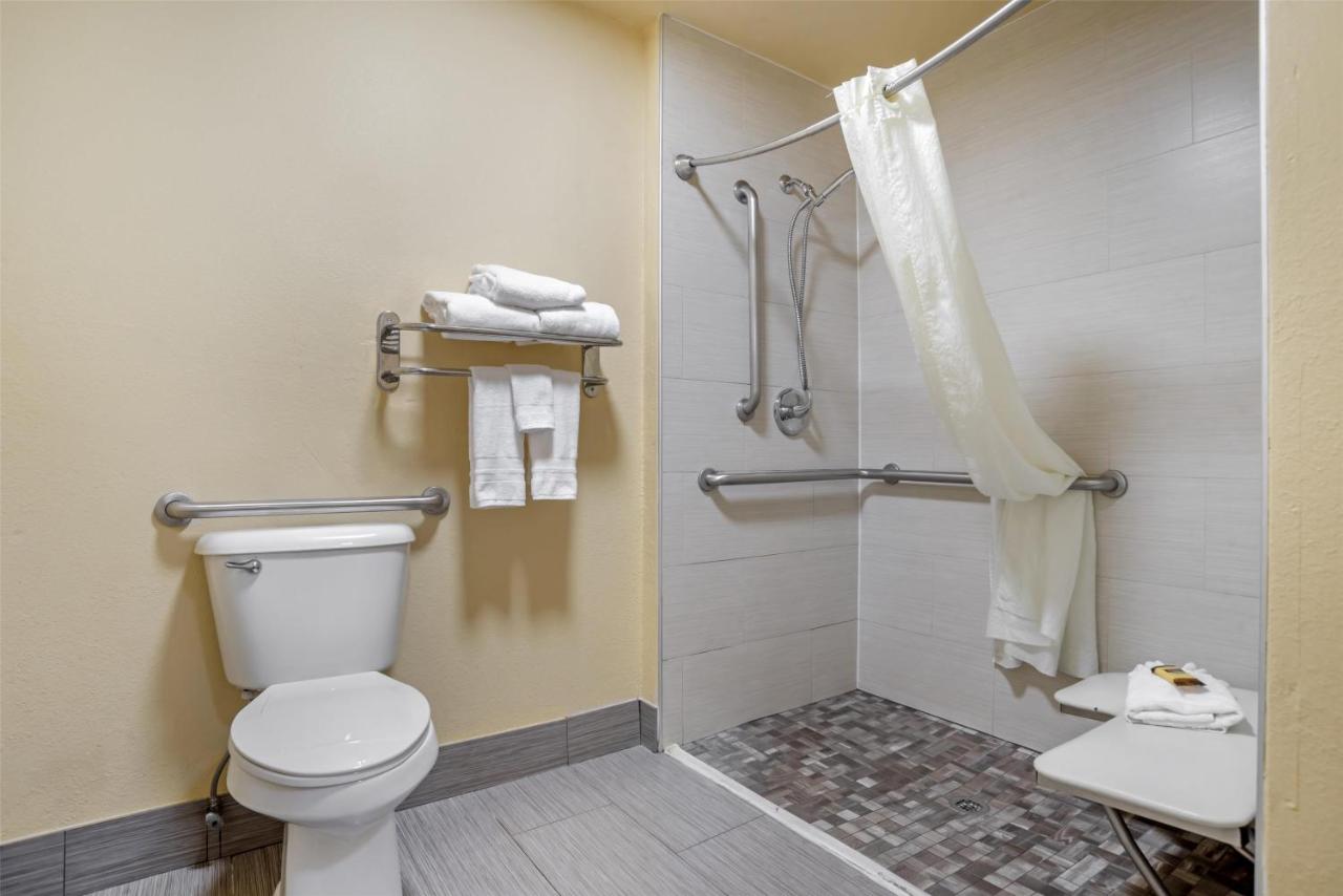 | Best Western Plus Bessemer