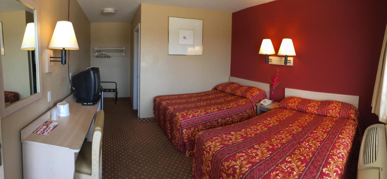 | Hilltop Inn & Suites