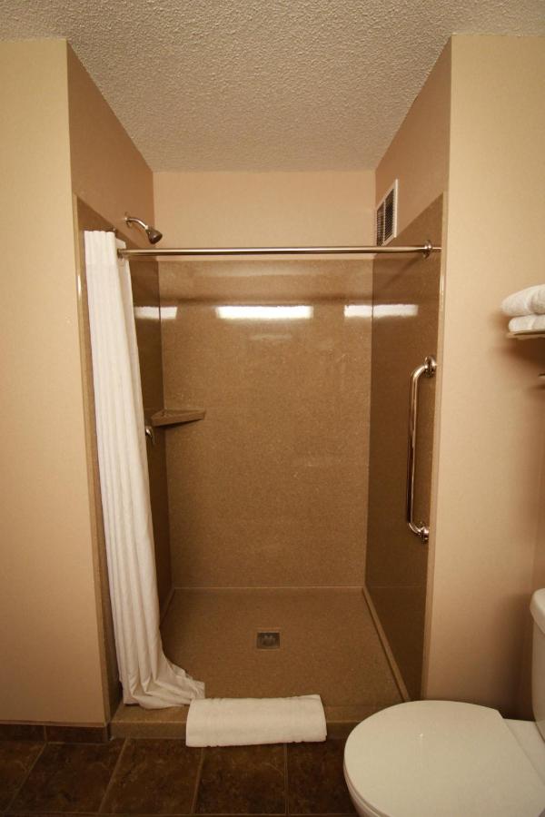 | Canby Inn and Suites