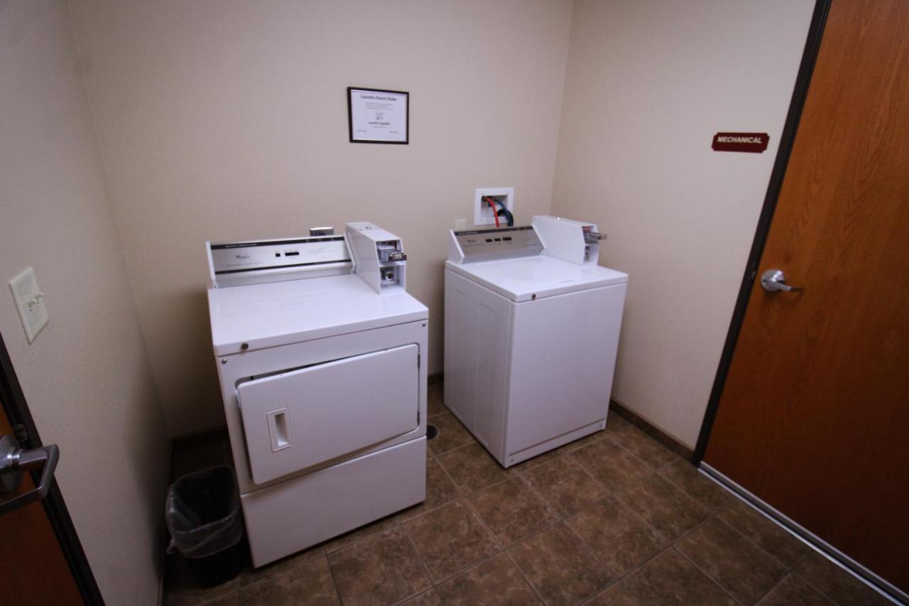 | Canby Inn and Suites