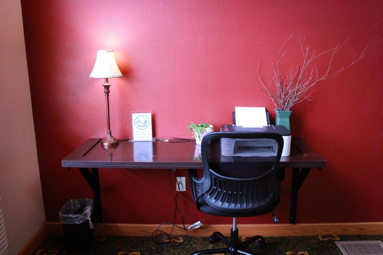 | Canby Inn and Suites