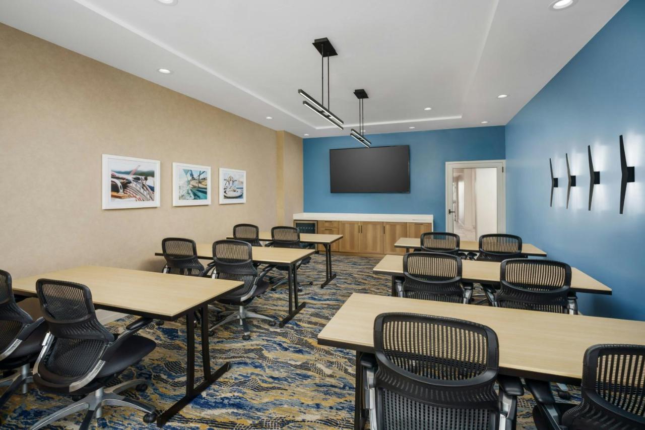  | Courtyard by Marriott Fort Lauderdale Beach