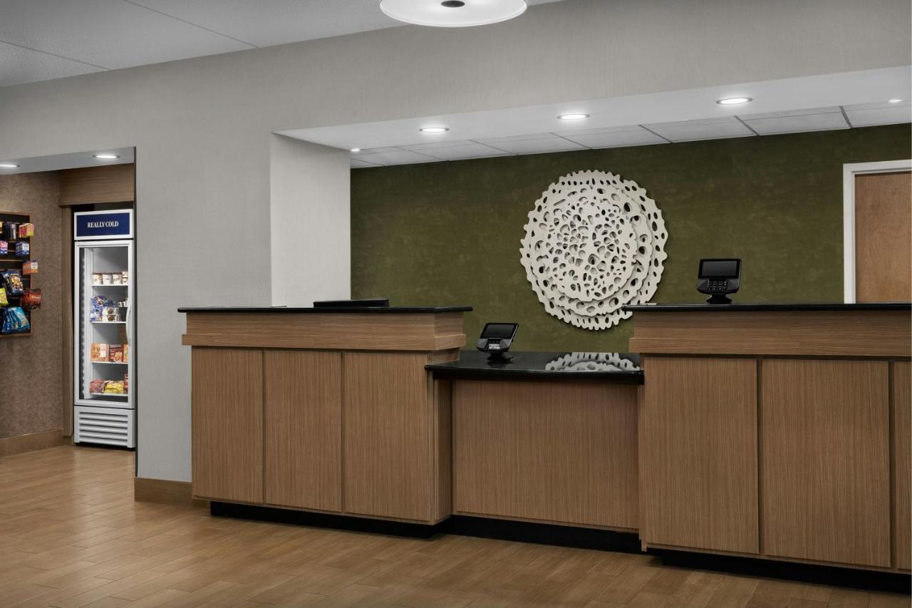 | Fairfield Inn and Suites by Marriott Winston Salem/Hanes