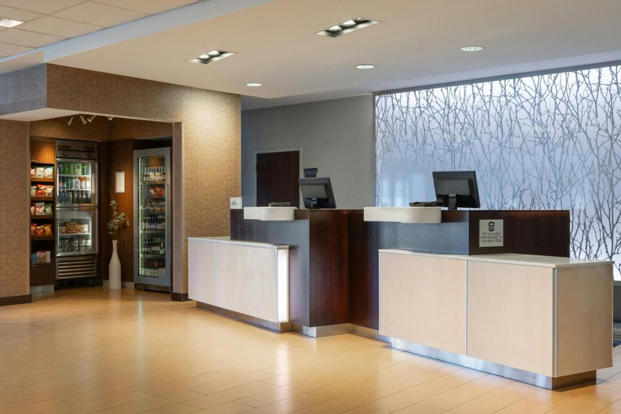  | Fairfield Inn & Suites Springfield Northampton/Amherst