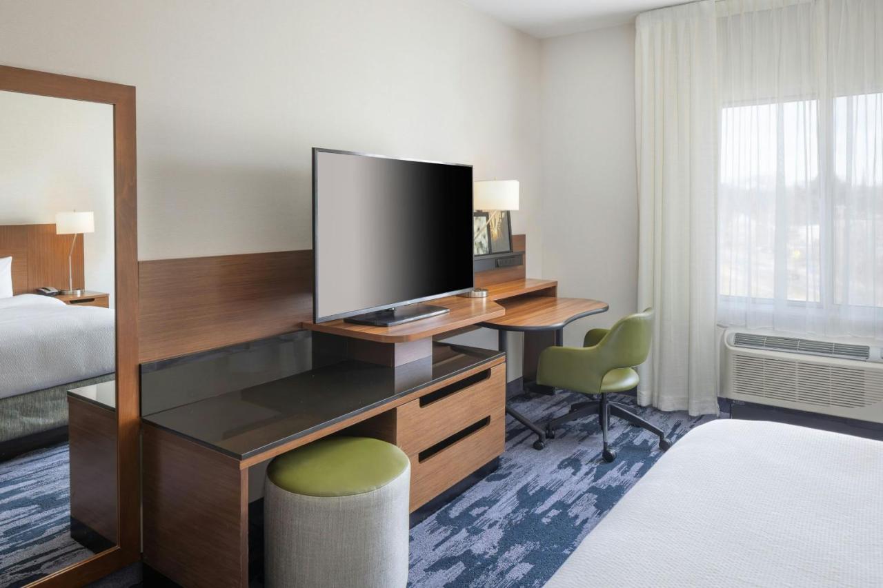  | Fairfield Inn & Suites Springfield Northampton/Amherst