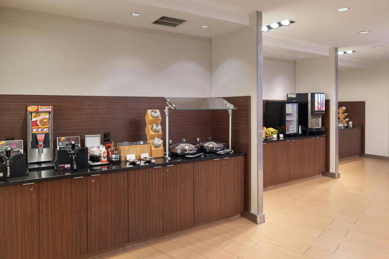  | Fairfield Inn & Suites Springfield Northampton/Amherst