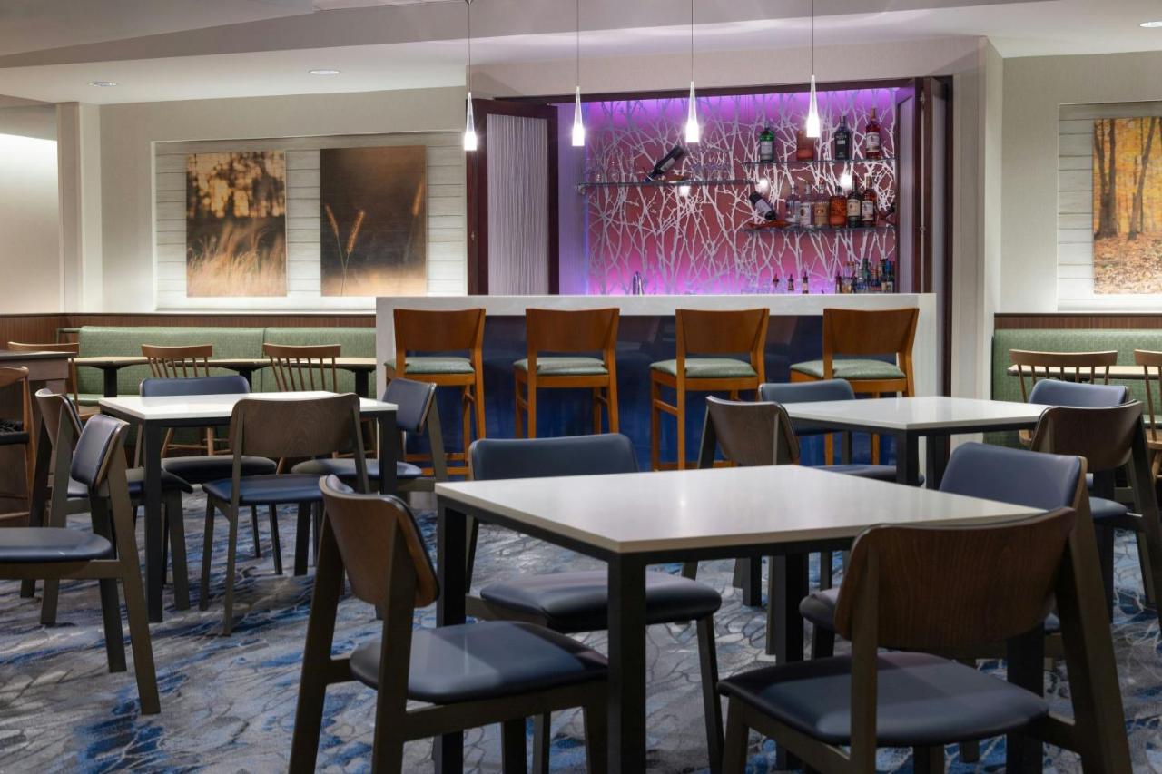  | Fairfield Inn & Suites Springfield Northampton/Amherst