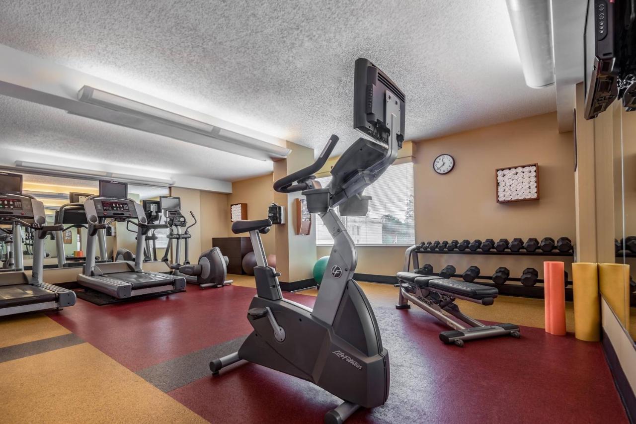 | Courtyard by Marriott Bethesda Chevy Chase