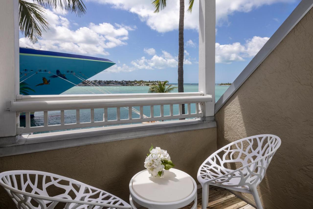 Ocean Front Room, King Bed at Sunset Key Cottages