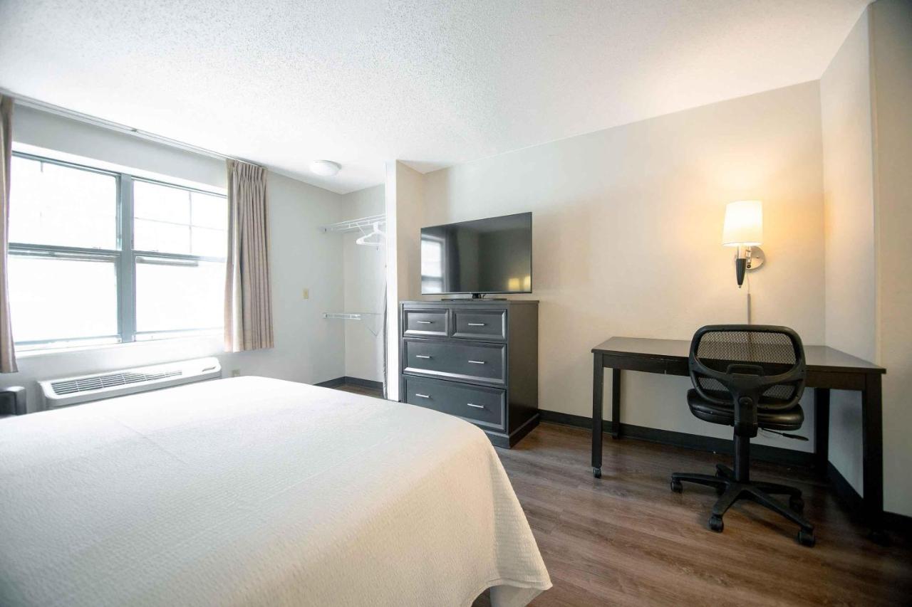 Queen Studio - Non-Smoking at Extended Stay America Suites Seattle Bothell West