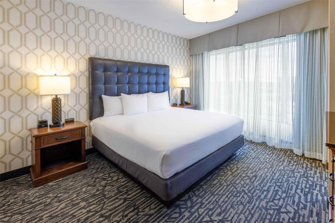 King Suite with Spa Bath at Drury Plaza Hotel St. Louis Chesterfield