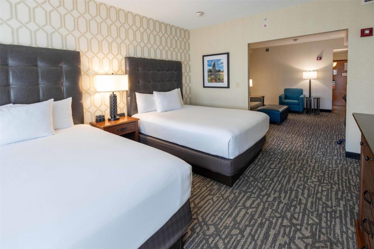 Deluxe Queen Room with Two Queen Beds with Sofa Bed at Drury Plaza Hotel St. Louis Chesterfield