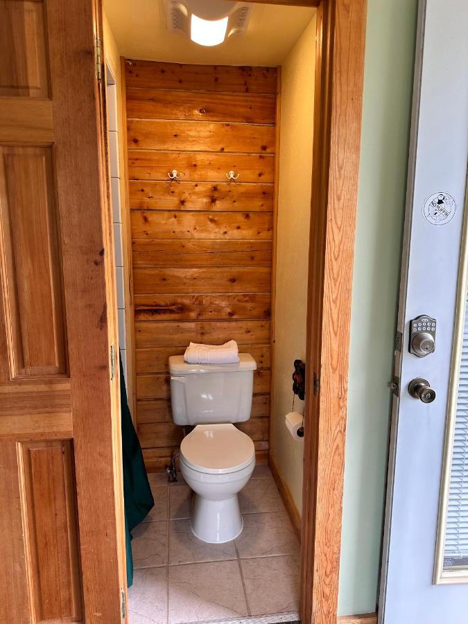 | Homer Floatplane Lodge