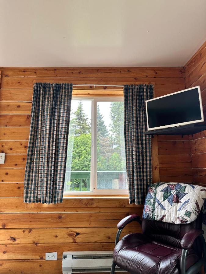 | Homer Floatplane Lodge