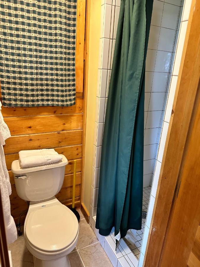 | Homer Floatplane Lodge