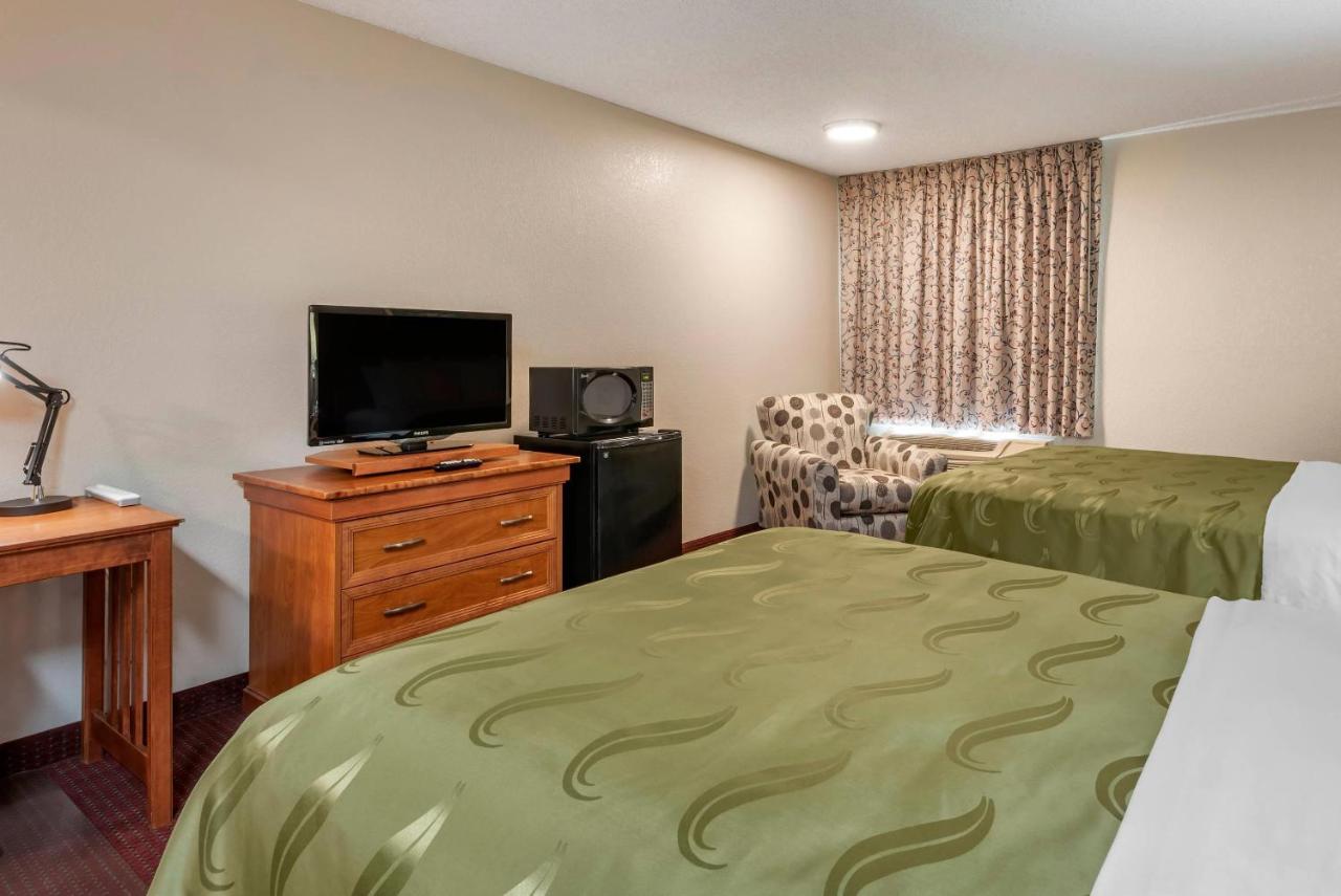 Queen Room with Two Queen Beds - Non-Smoking at Quality Inn Grand Junction near University