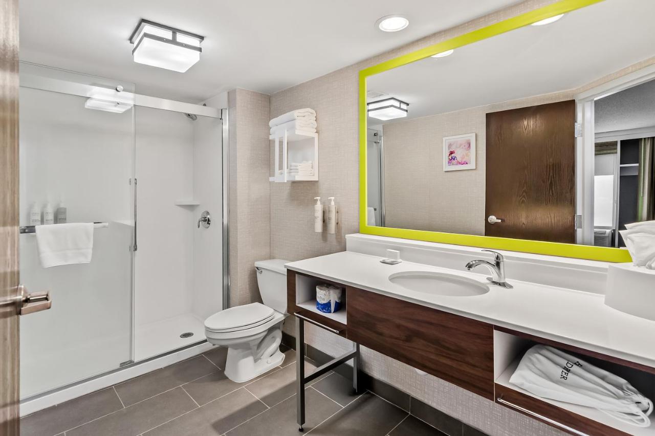 Deluxe King Room with Sofa Bed - Non-Smoking at Hampton Inn Princeton