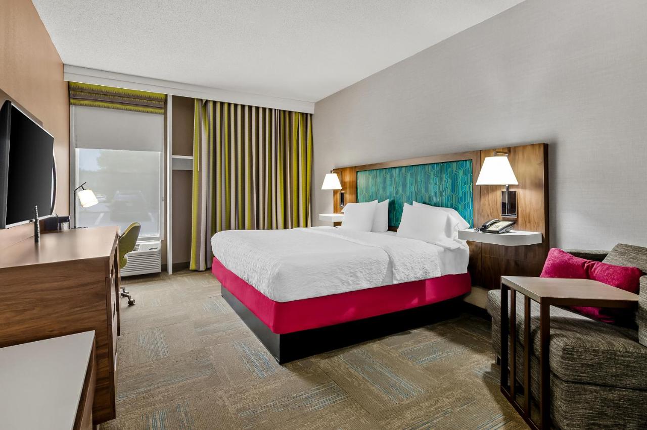 King Room at Hampton Inn Princeton