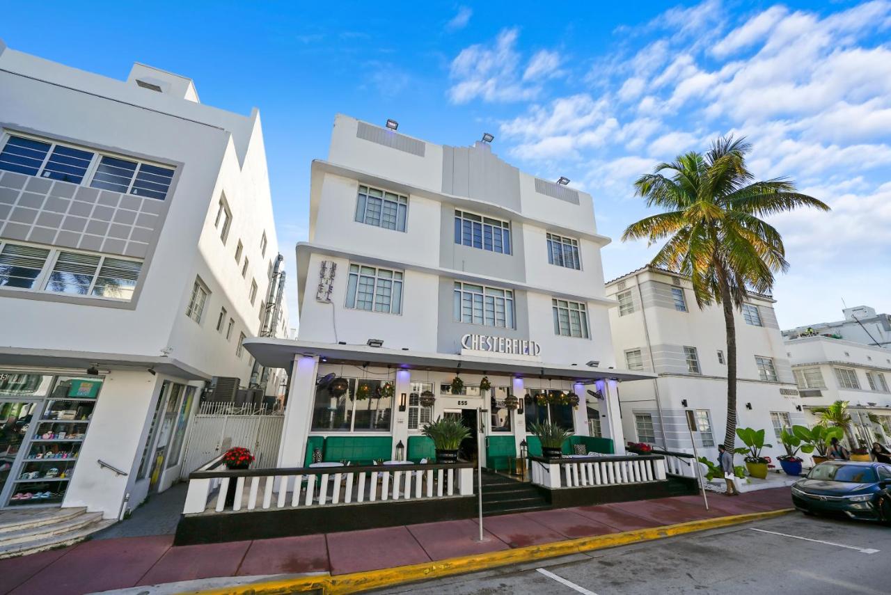 | Chesterfield Hotel & Suites