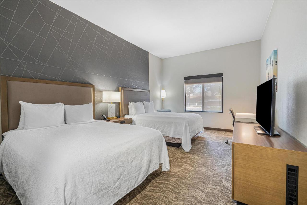  | Best Western Valencia/Six Flags Inn & Suites