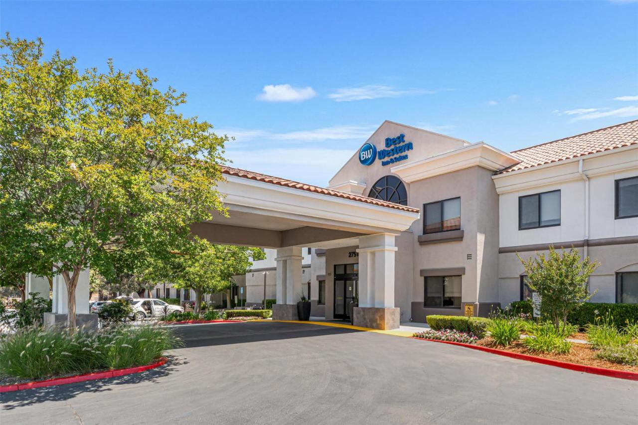 | Best Western Valencia/Six Flags Inn & Suites
