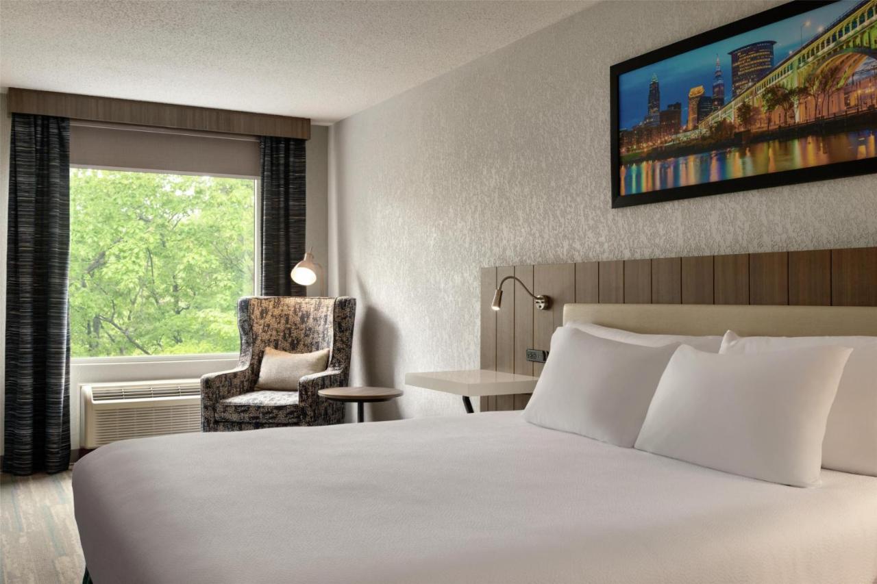 | Hilton Garden Inn Cleveland Airport