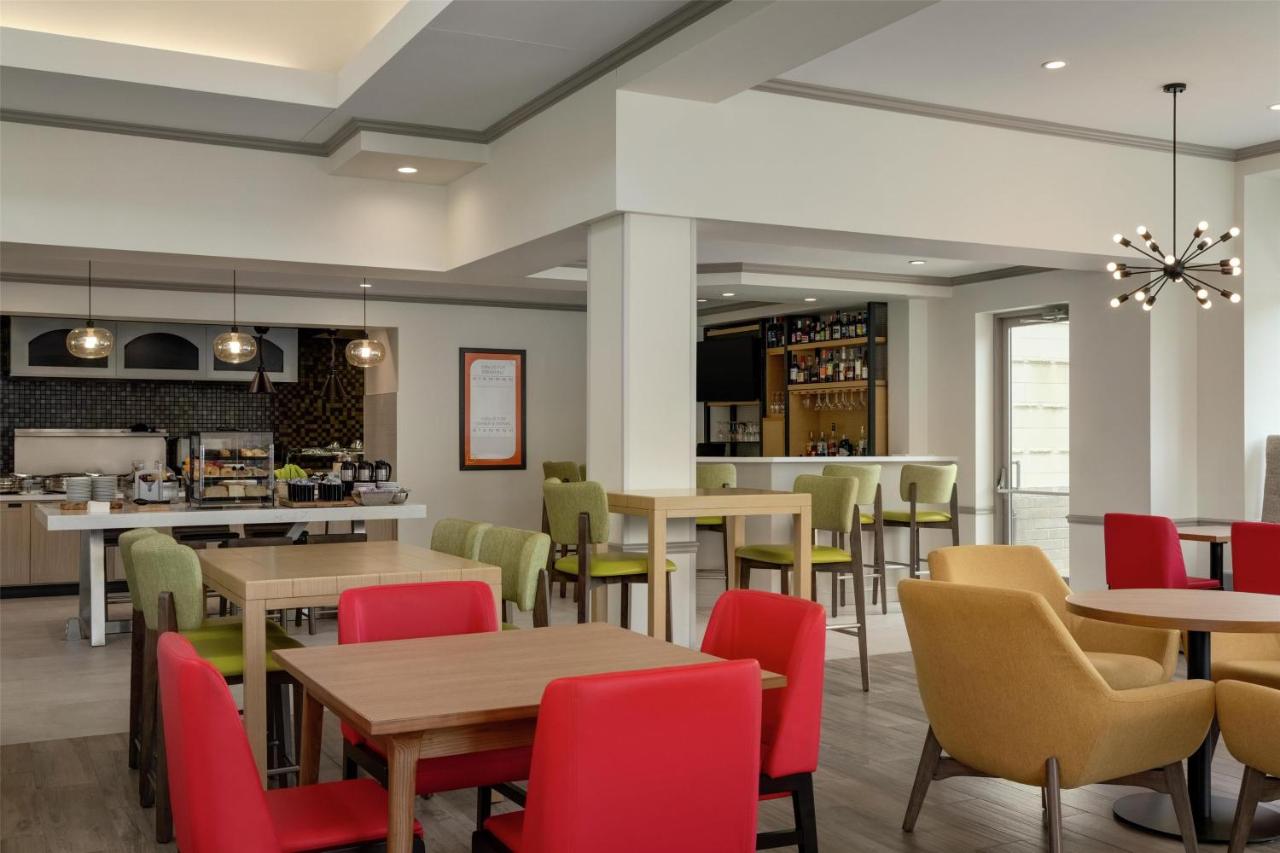 | Hilton Garden Inn Cleveland Airport