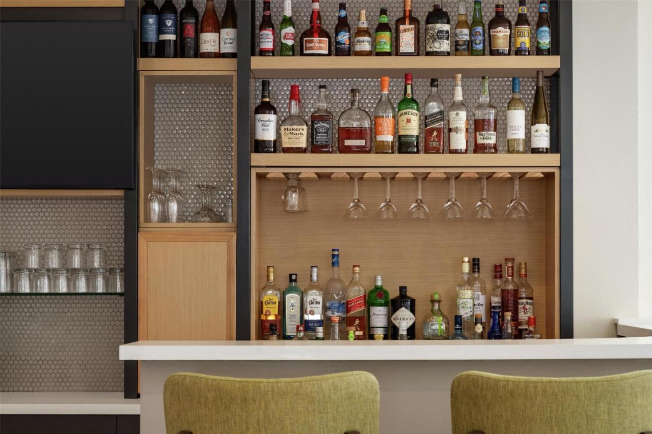 | Hilton Garden Inn Cleveland Airport