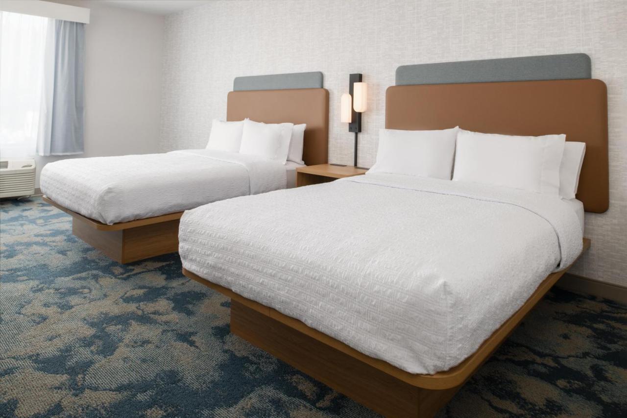 | Holiday Inn Express North Hollywood - Burbank Area, an IHG Hotel