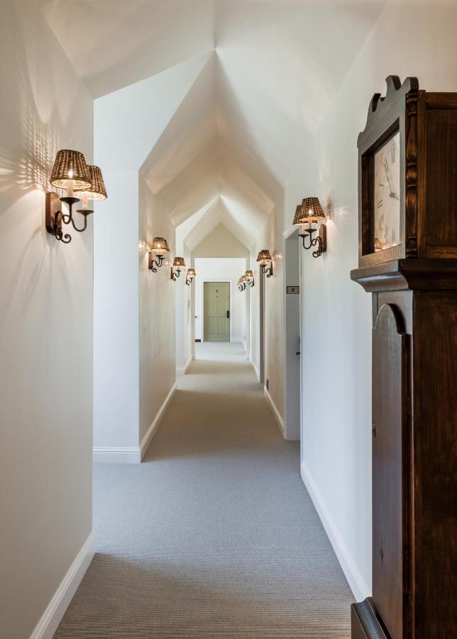 | Seal Cove Inn