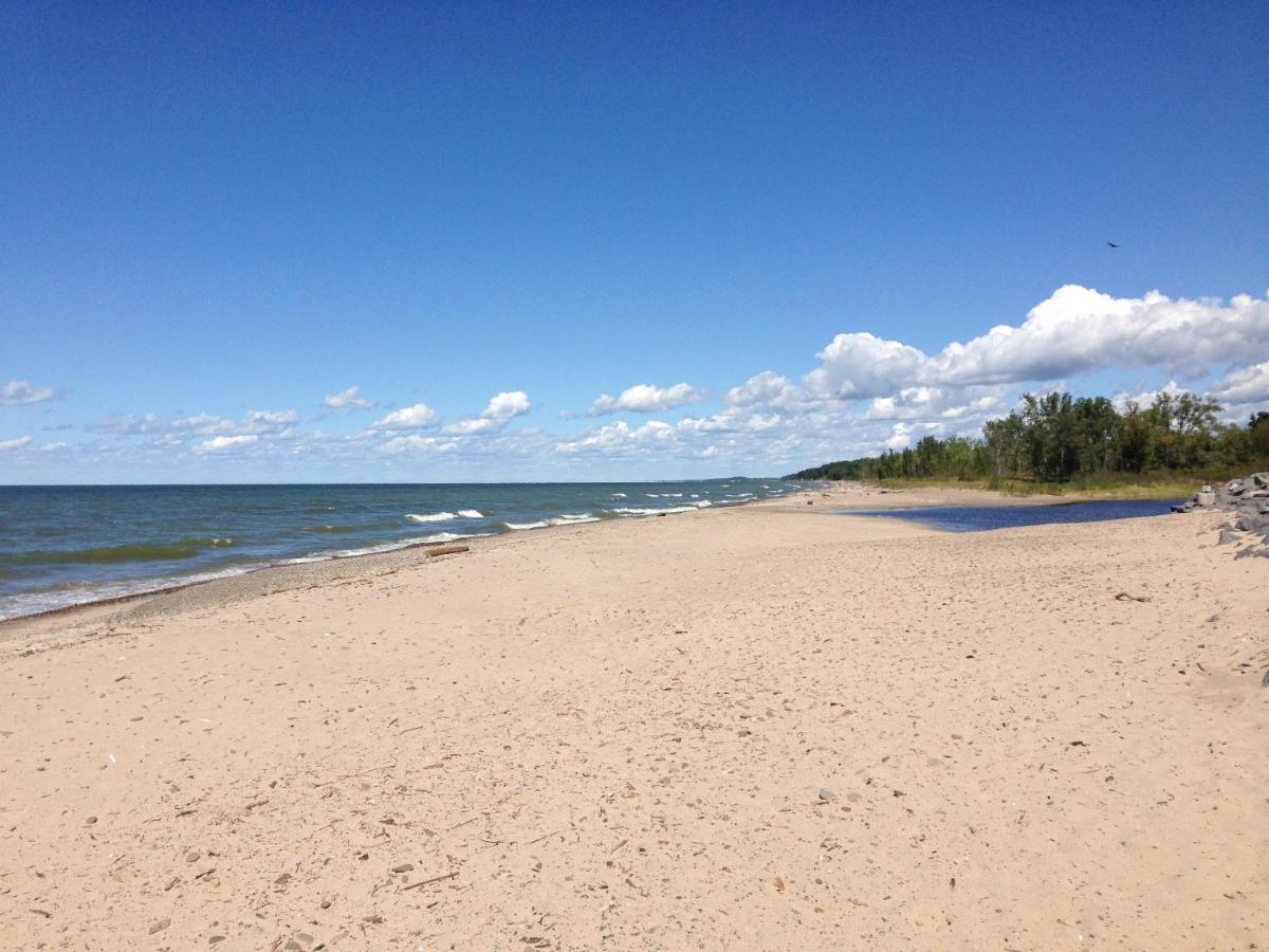 | Brennan Beach Lakeview Park Model 1