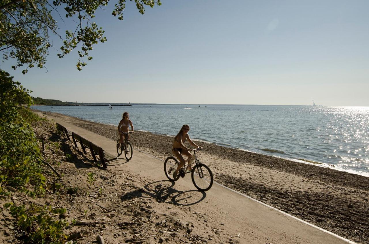 | Brennan Beach Lakeview Park Model 1