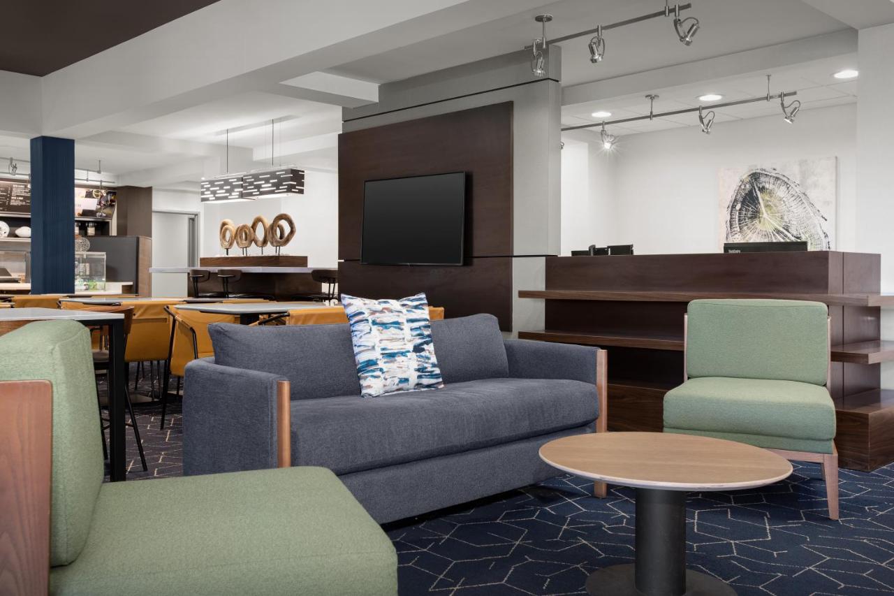 | Courtyard by Marriott Colorado Springs South