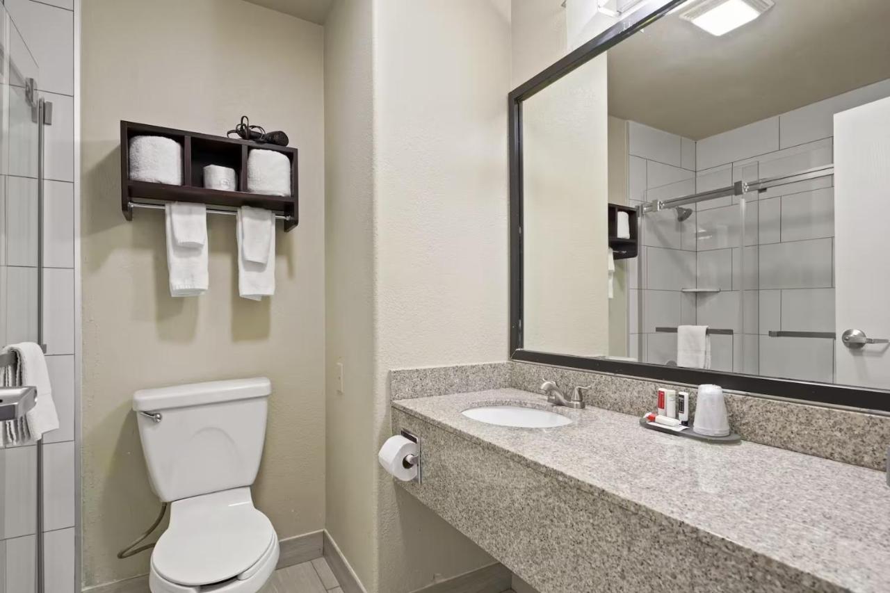  | La Quinta by Wyndham Henderson-Northeast Denver
