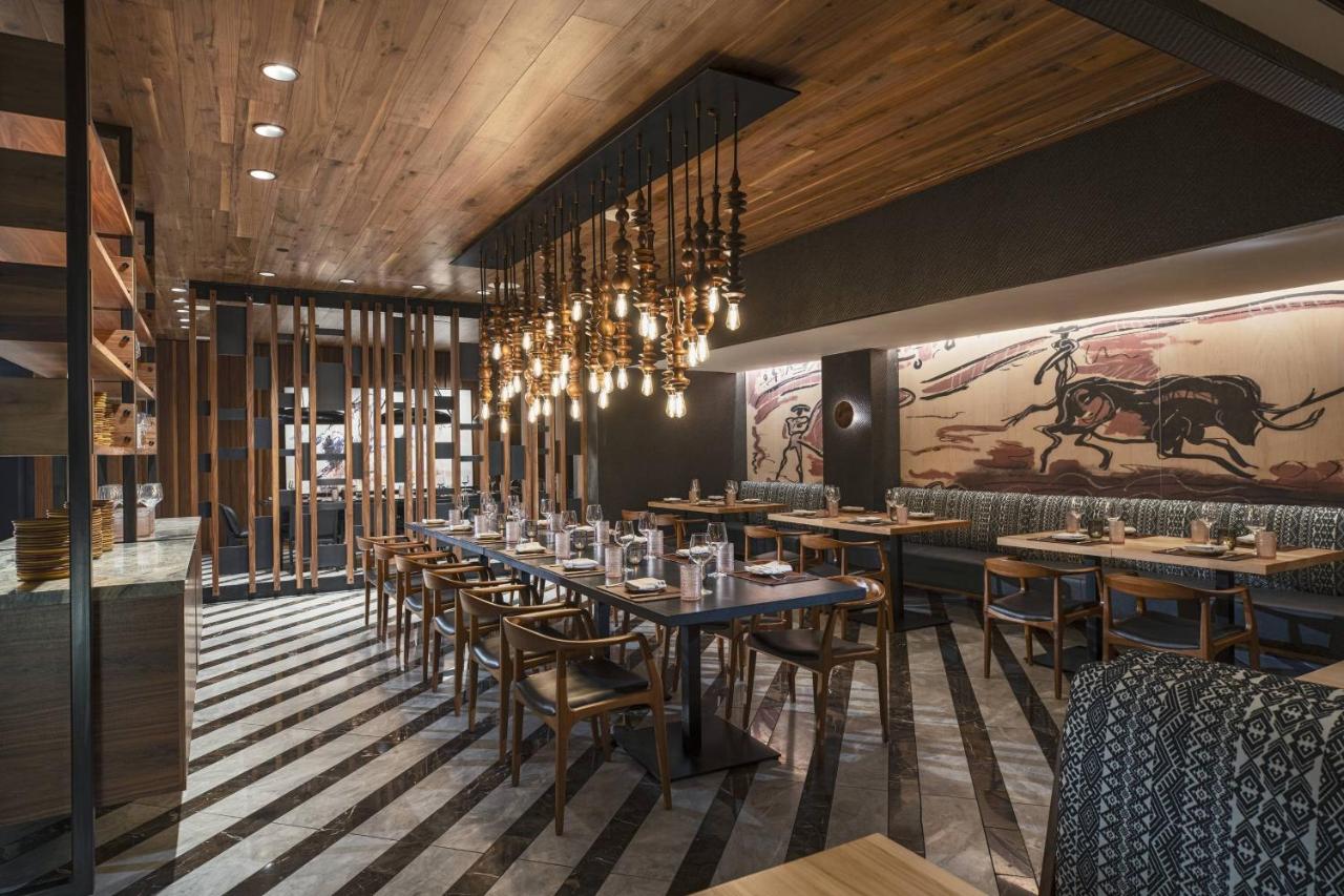 | The Worthington Renaissance Fort Worth Hotel