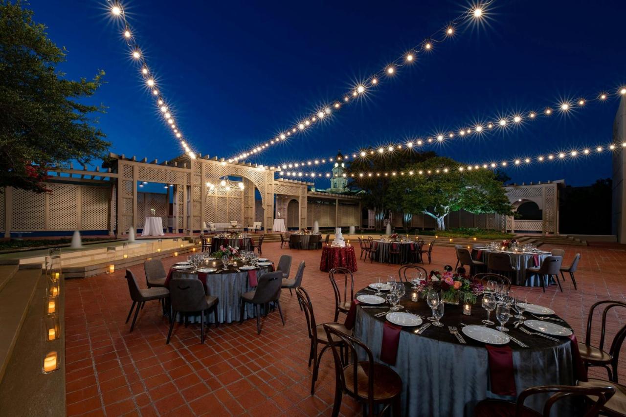 | The Worthington Renaissance Fort Worth Hotel