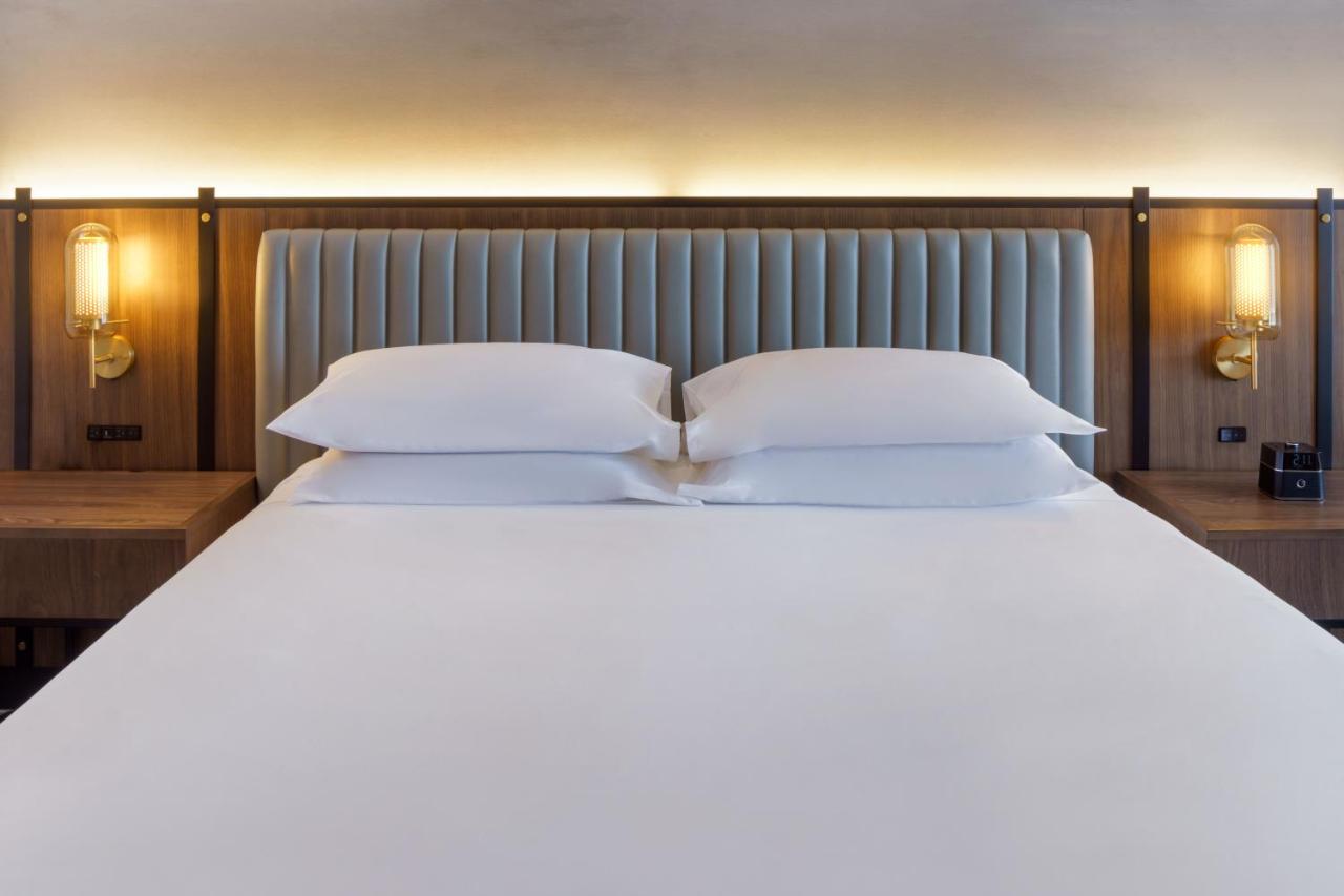 King Room at Hyatt Regency Reston