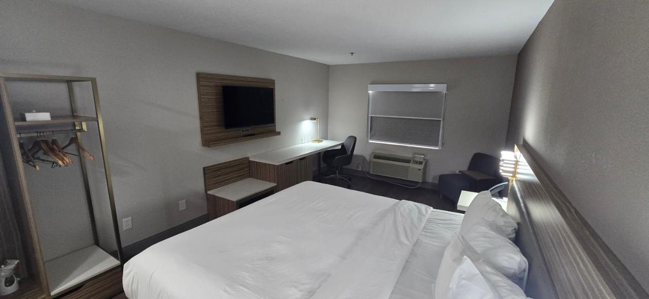  | Baymont Inn & Suites by Wyndham San Marcos