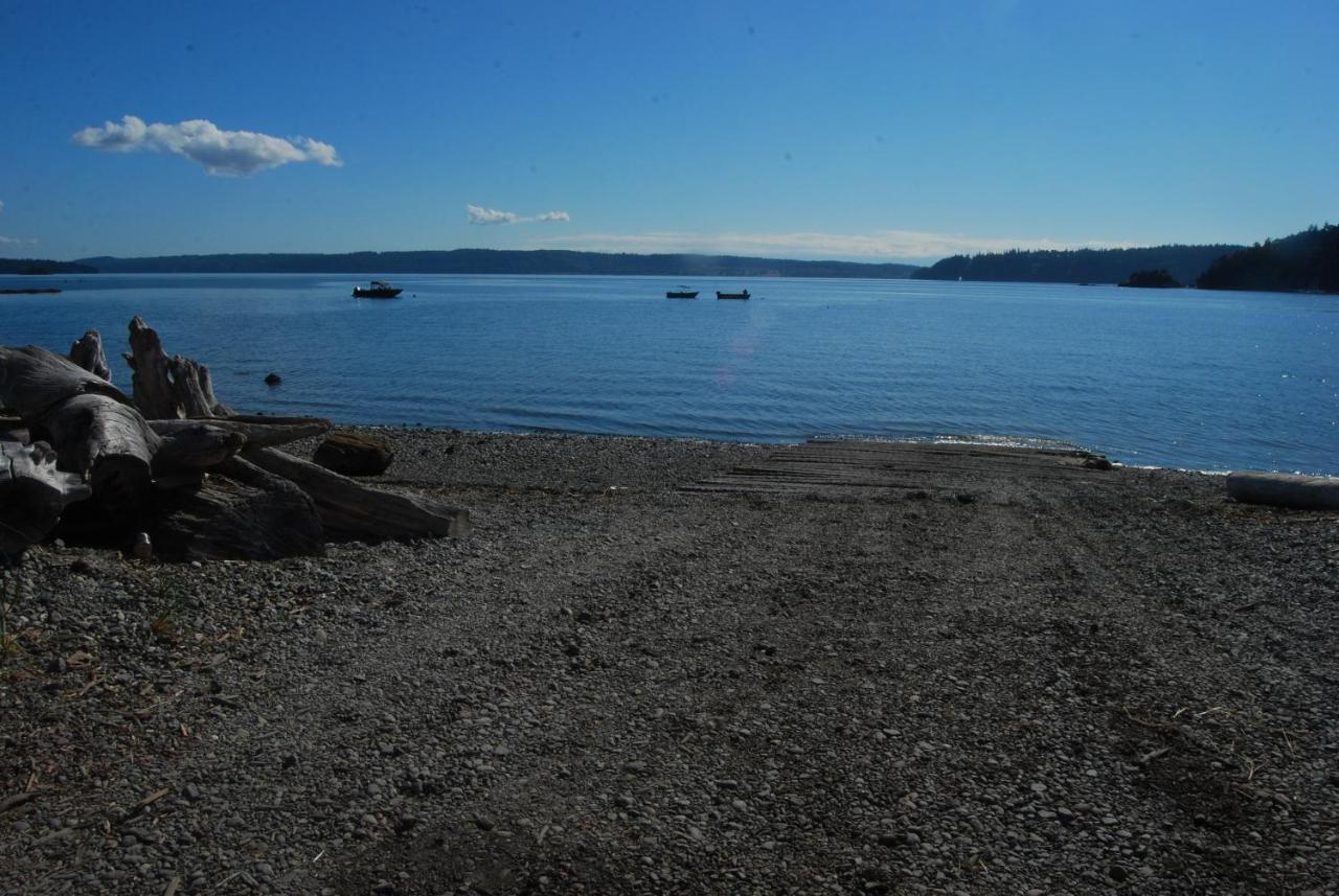 | La Conner Camping Resort Cabin 15