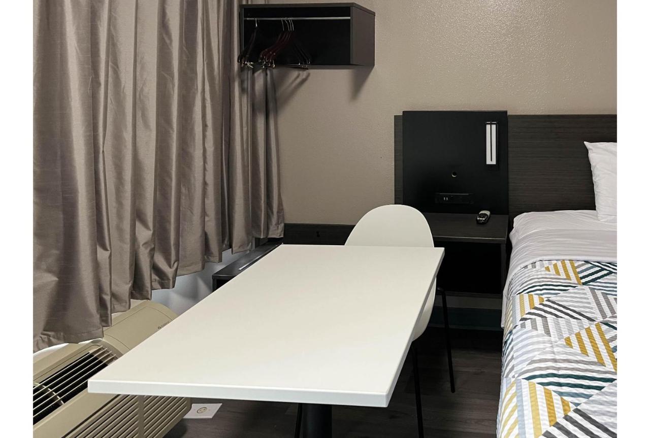 | Studio 6 Bay Minette AL