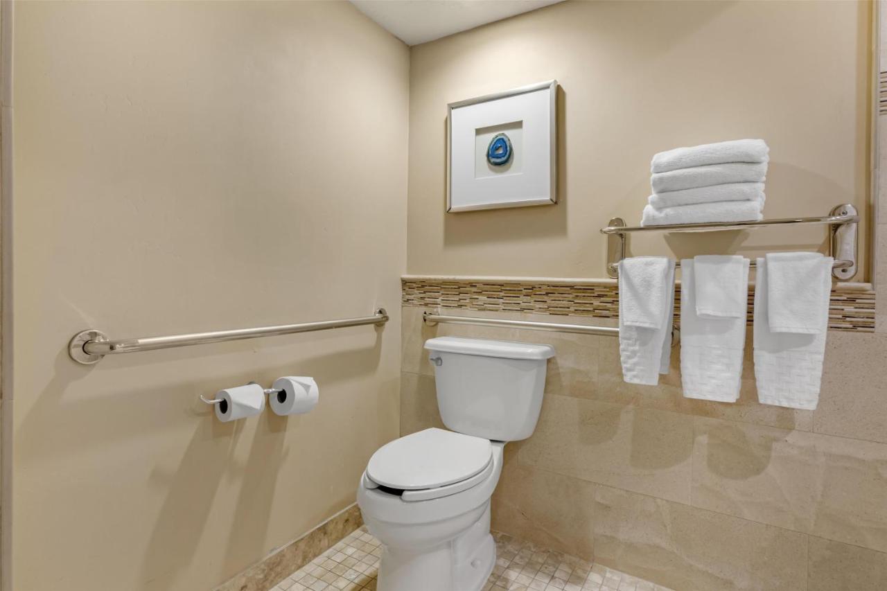 Queen Room with Two Queen Beds-Disability Access - Non smoking at Best Western Plus Arroyo Roble Hotel & Creekside Villas