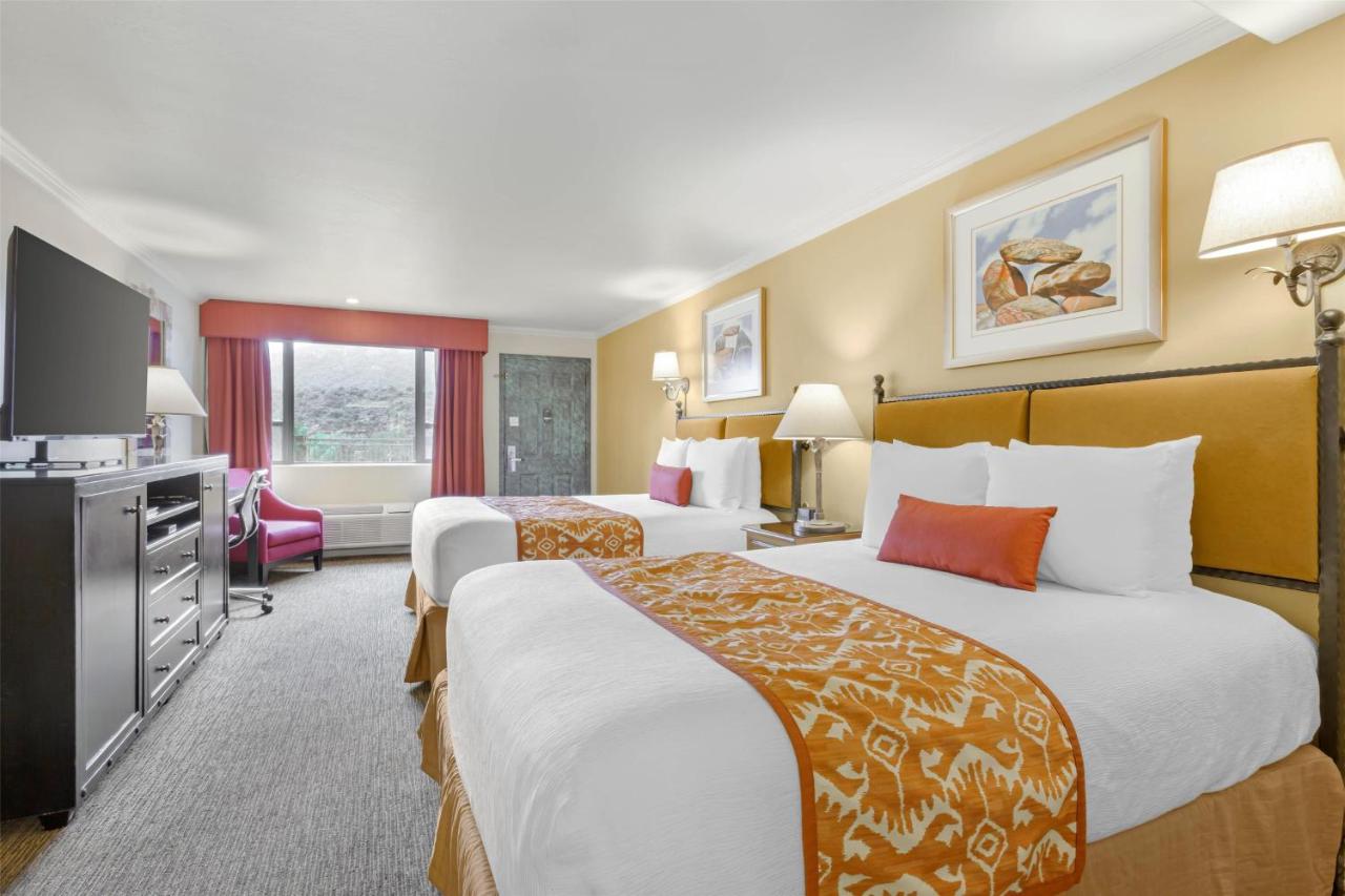 Queen Room with Two Queen Beds with Red Rock View with Patio - Non smoking at Best Western Plus Arroyo Roble Hotel & Creekside Villas