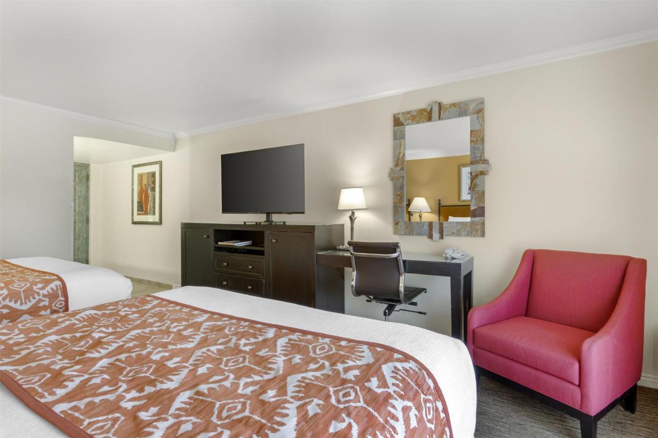  | Best Western Plus Arroyo Roble Hotel & Creekside Villas