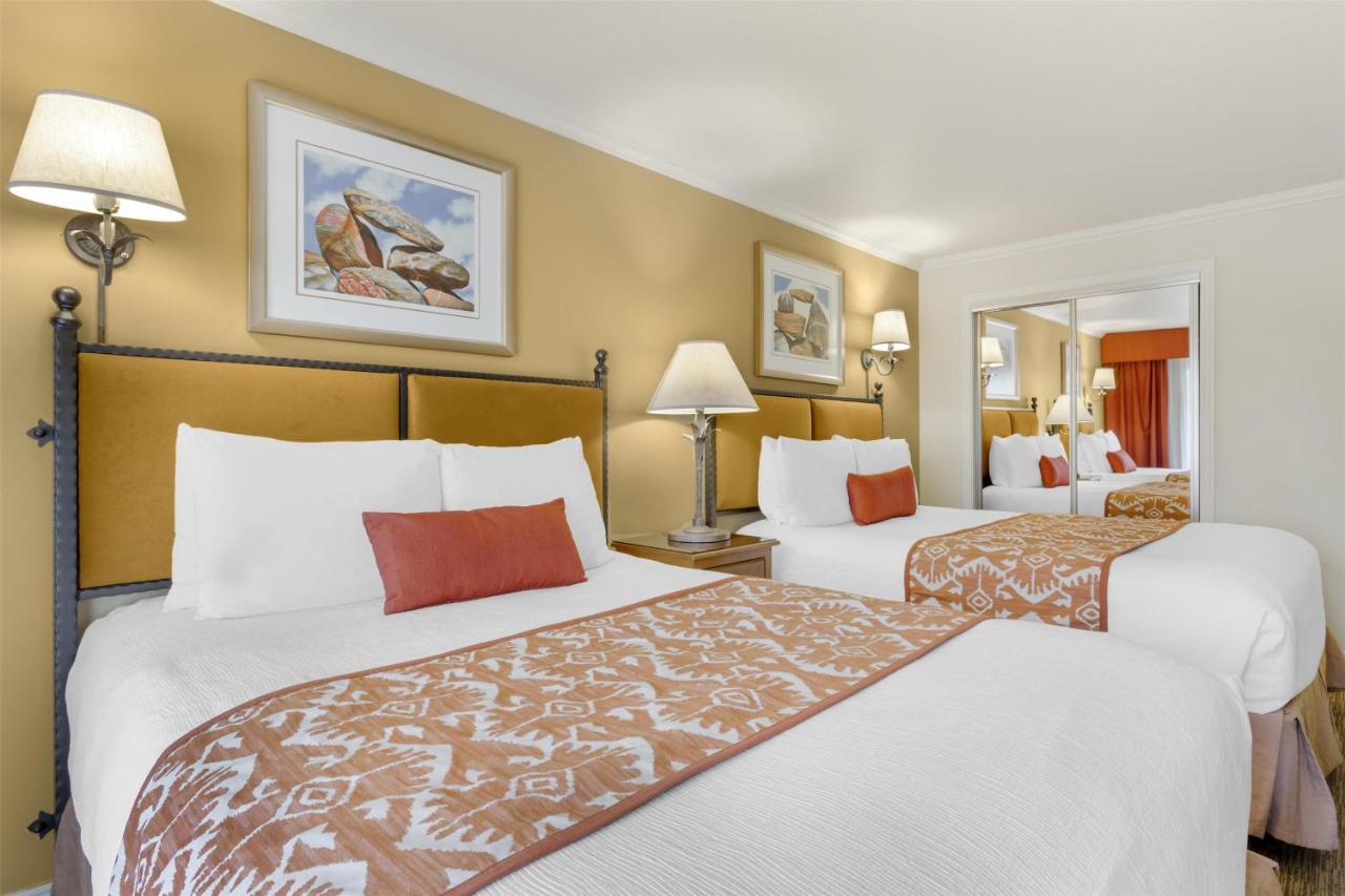 Queen Room with Two Queen Beds with Balcony - Non smoking at Best Western Plus Arroyo Roble Hotel & Creekside Villas