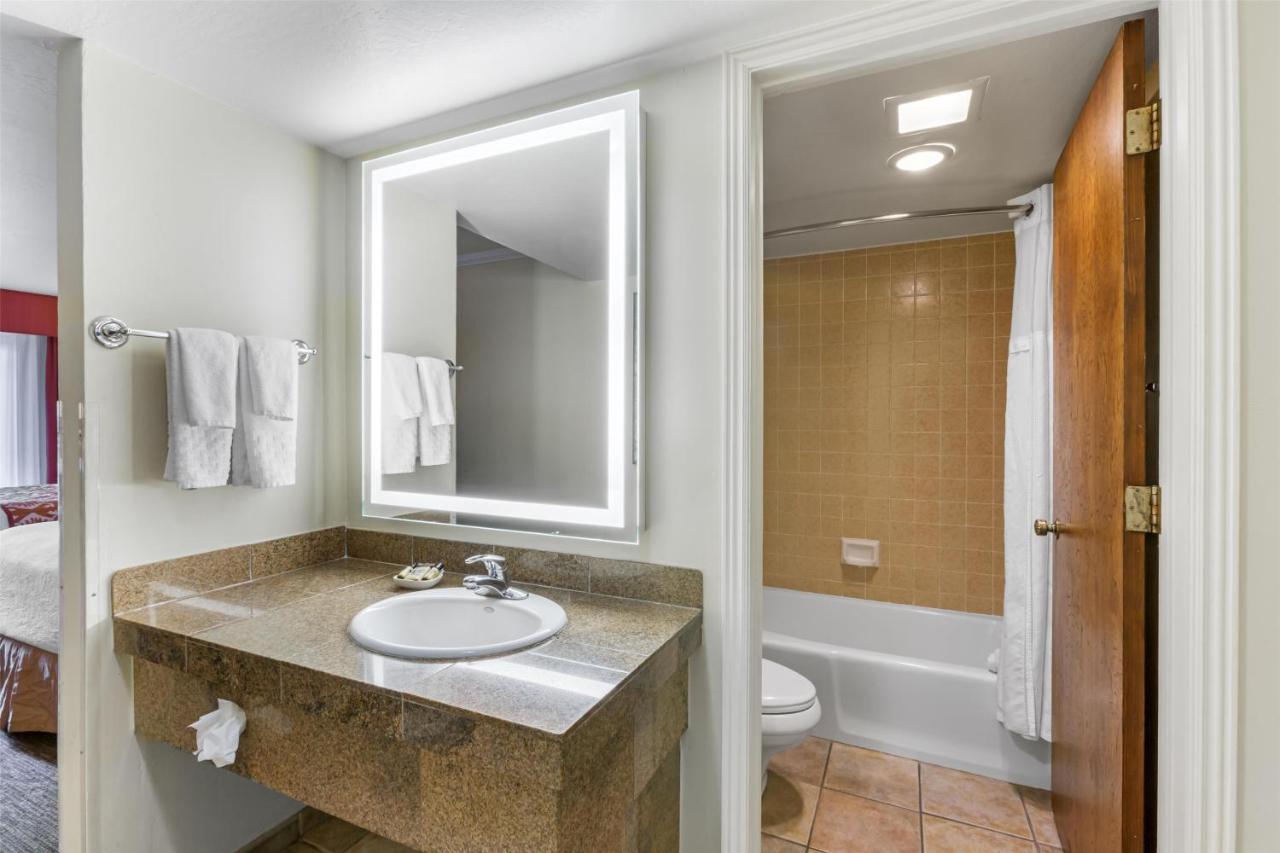  | Best Western Plus Arroyo Roble Hotel & Creekside Villas