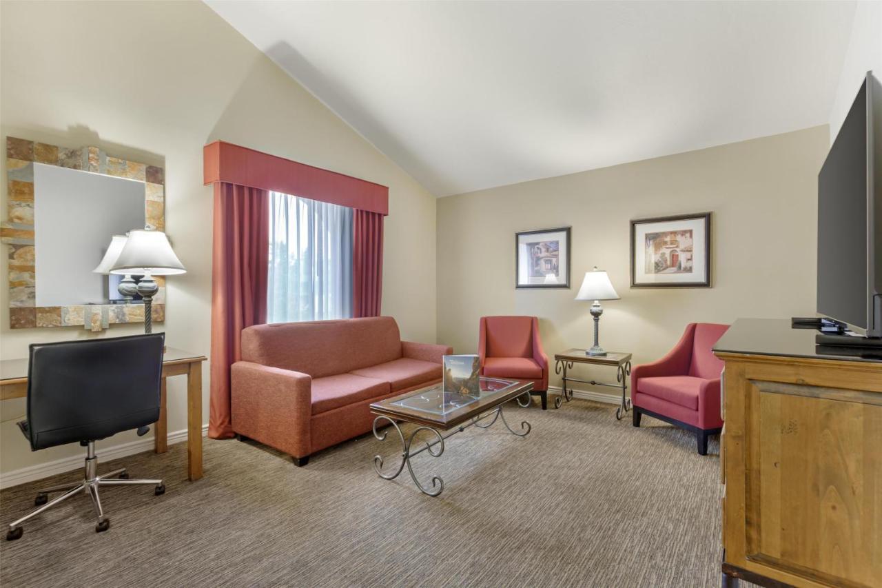 King Suite with Sofa Bed - Non Smoking at Best Western Plus Arroyo Roble Hotel & Creekside Villas