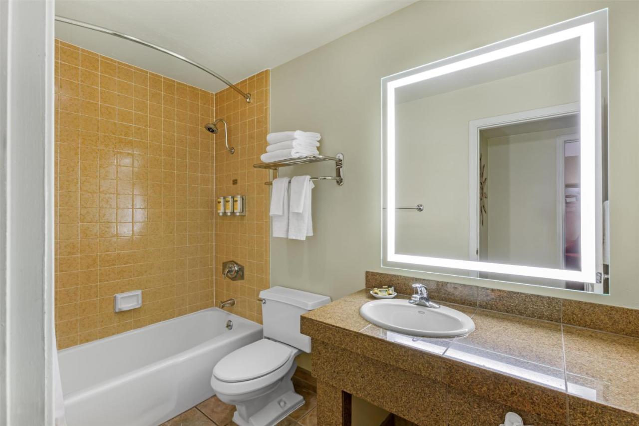 King Suite with Sofa Bed - Non Smoking at Best Western Plus Arroyo Roble Hotel & Creekside Villas