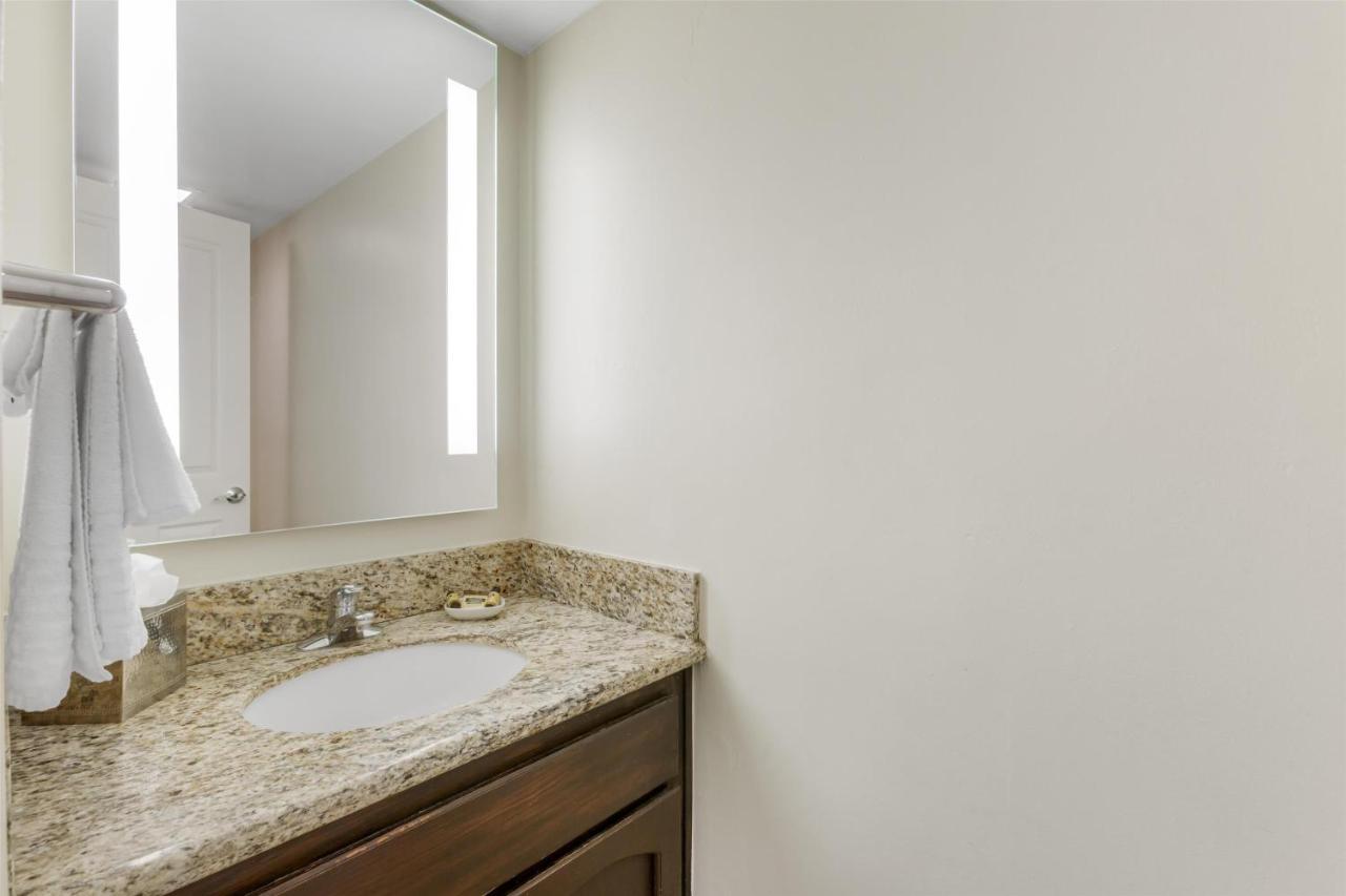  | Best Western Plus Arroyo Roble Hotel & Creekside Villas