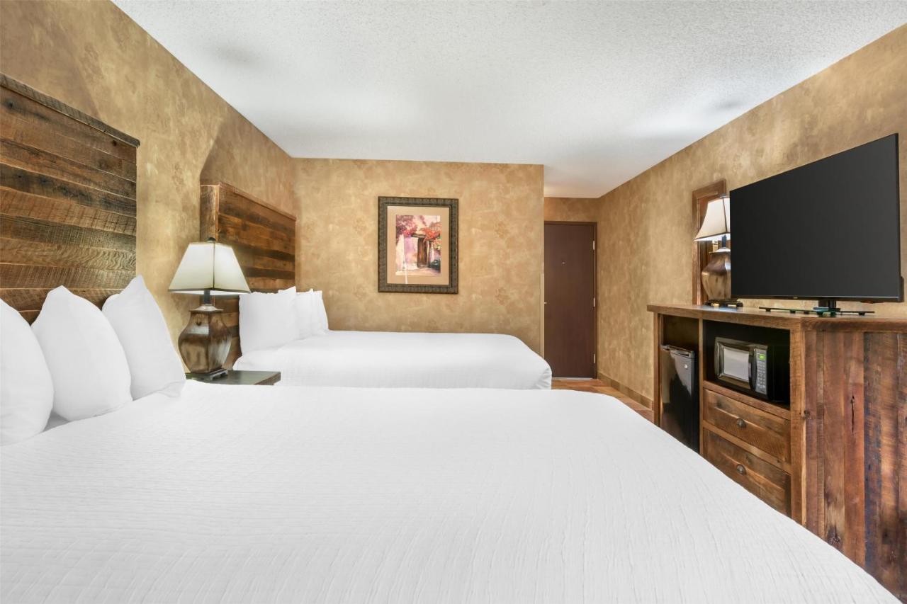 Queen Room with Two Queen Beds - Non-Smoking at Best Western Plus Inn of Santa Fe