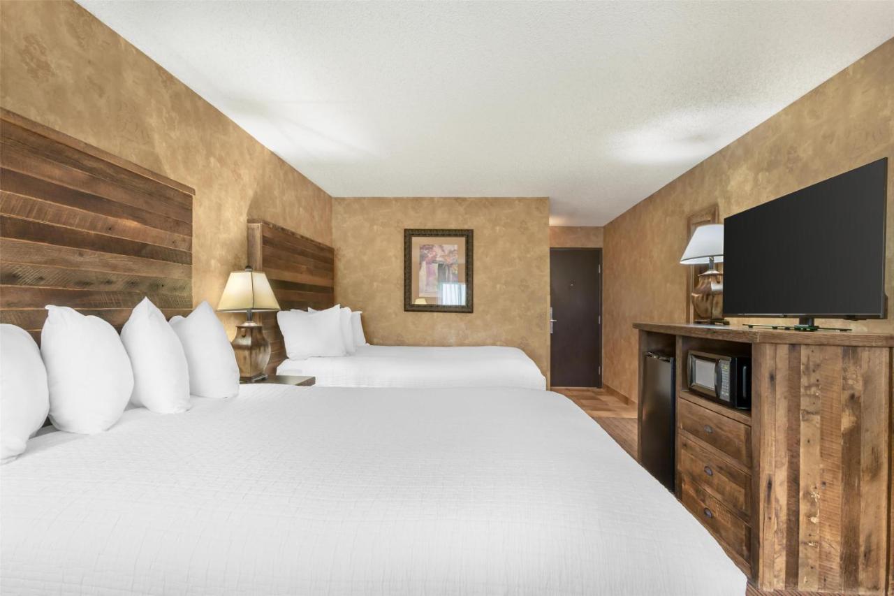 Deluxe Queen Room with Two Queen Beds - Non-Smoking at Best Western Plus Inn of Santa Fe